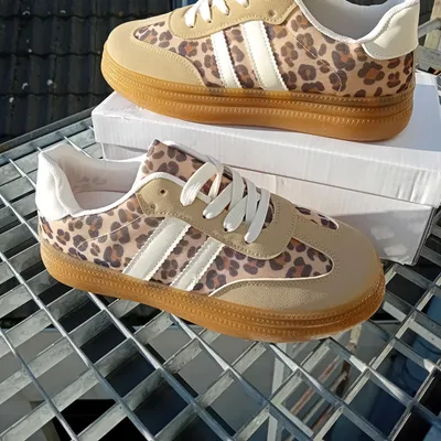 Basket femme 38 léopard 